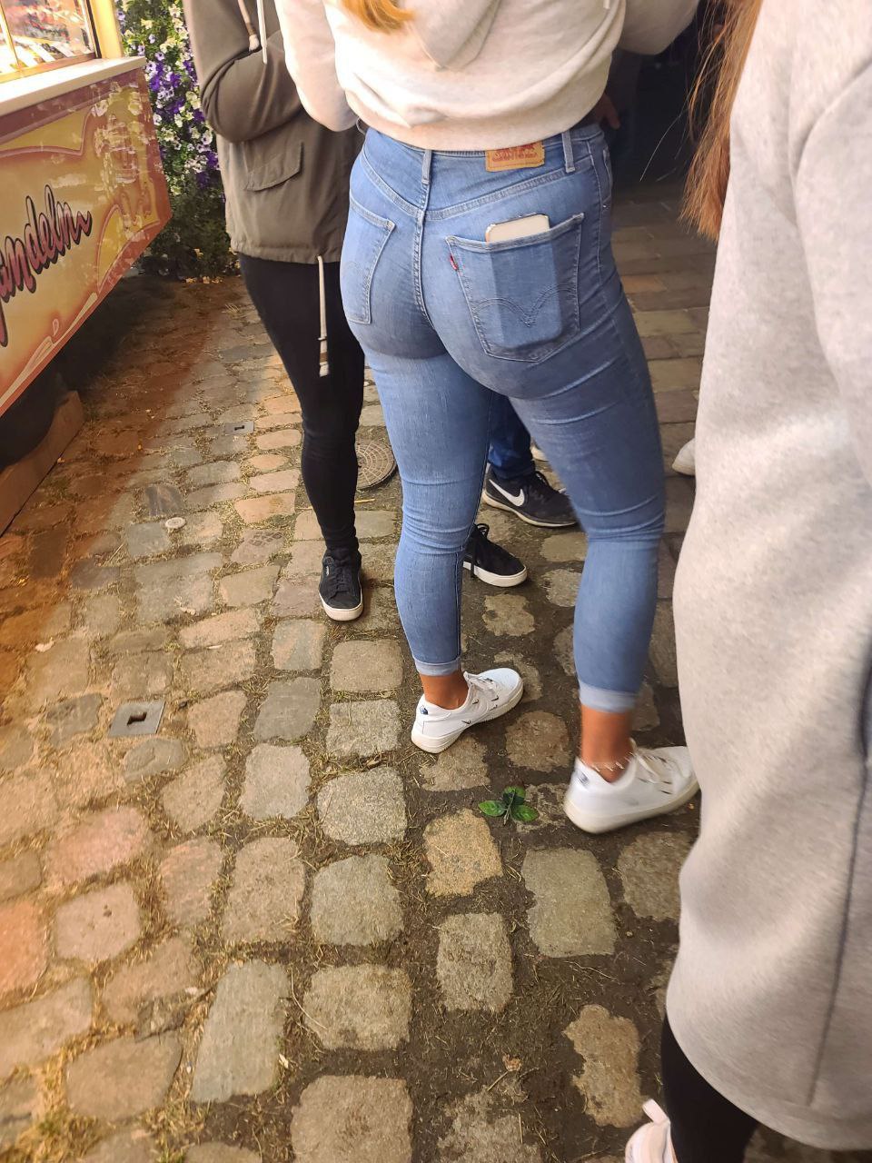 Post #5548 — STREET GIRL CANDID ASS OVERSEE PHOTO HUNTER